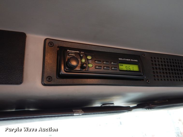 image for item JK9489 2001 Freightliner FL70  bucket truck