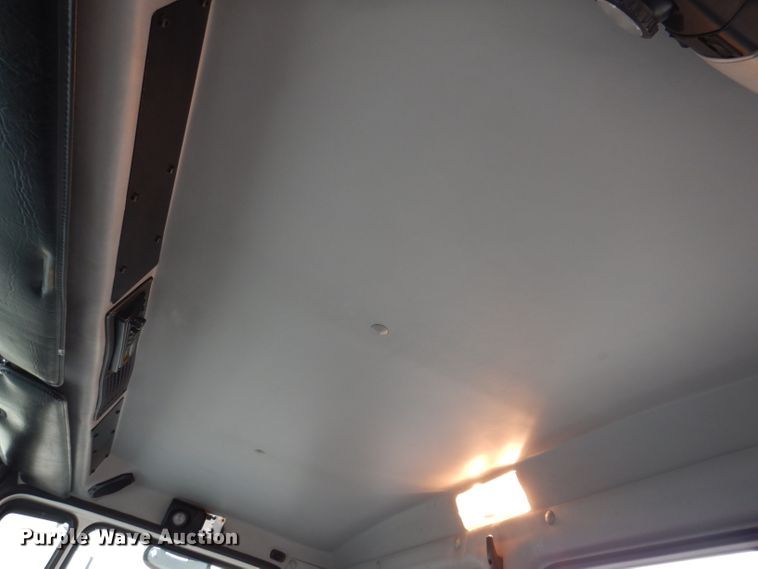 image for item JK9489 2001 Freightliner FL70  bucket truck