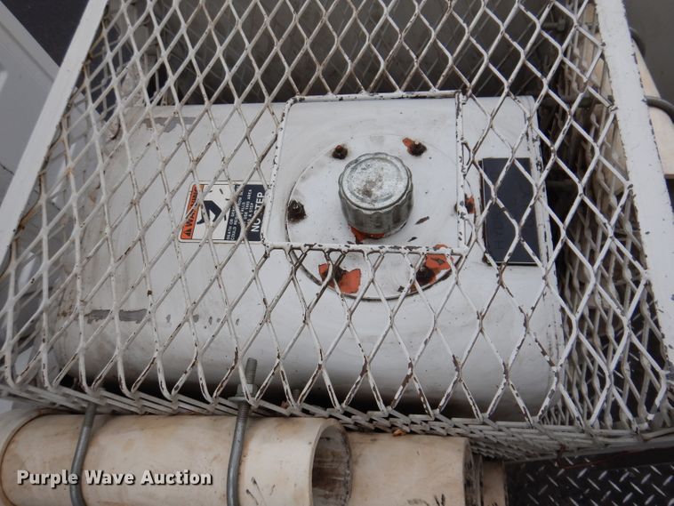 image for item JK9489 2001 Freightliner FL70  bucket truck