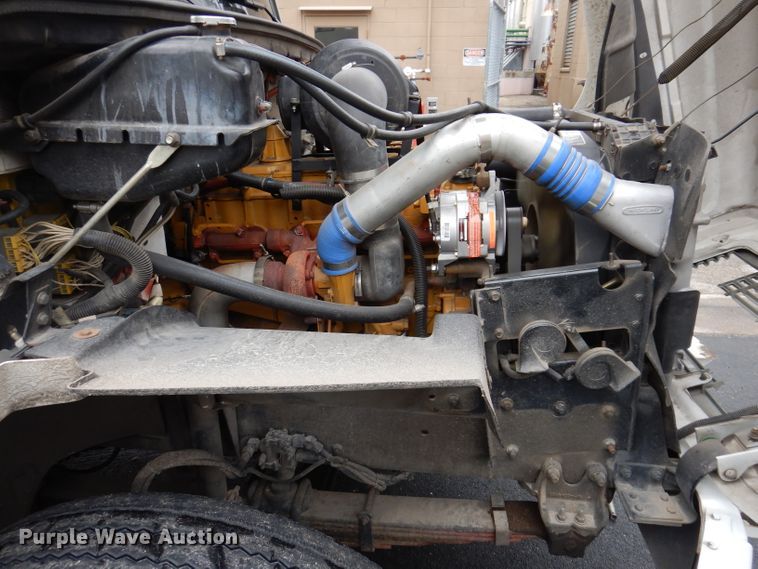 image for item JK9489 2001 Freightliner FL70  bucket truck