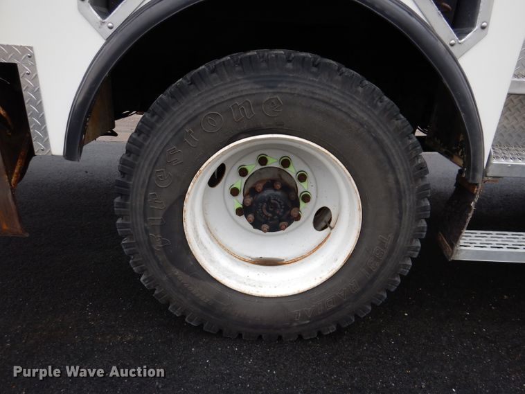 image for item JK9489 2001 Freightliner FL70  bucket truck