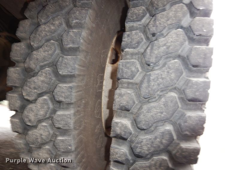 image for item JK9489 2001 Freightliner FL70  bucket truck