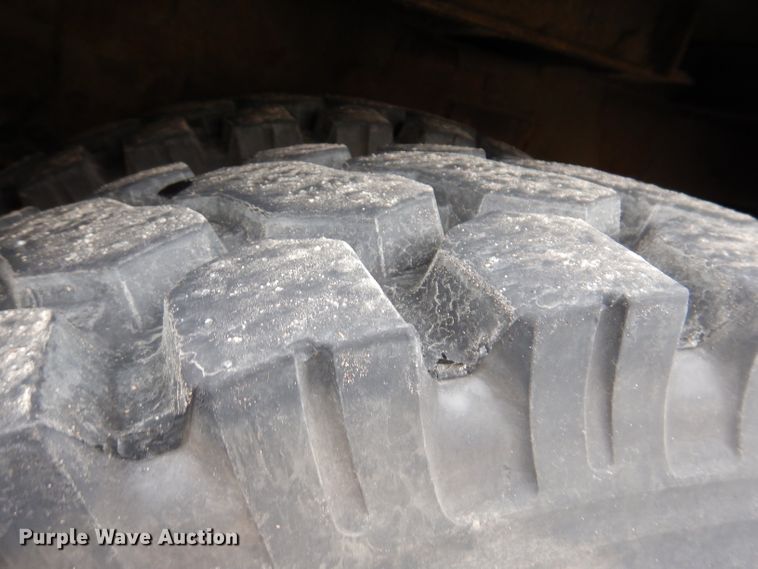 image for item JK9489 2001 Freightliner FL70  bucket truck