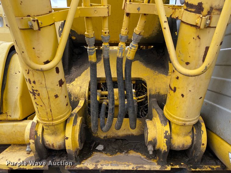 image for item JL9070 2000 Kobelco SK210LC  excavator