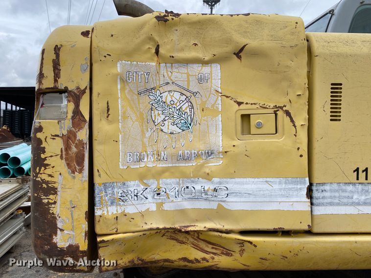 image for item JL9070 2000 Kobelco SK210LC  excavator