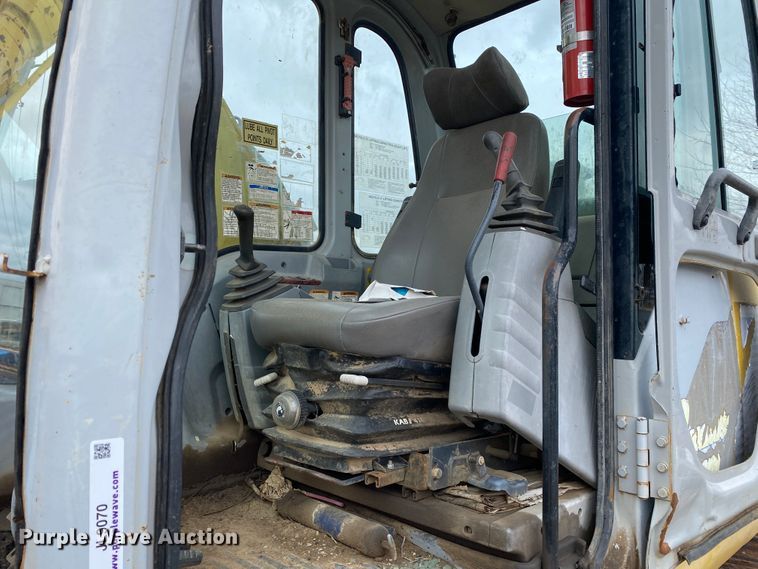 image for item JL9070 2000 Kobelco SK210LC  excavator
