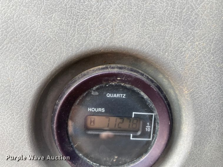 image for item JL9070 2000 Kobelco SK210LC  excavator