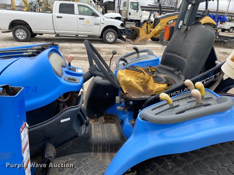 image for item JL9074 2003 New Holland TC335  MFWD tractor