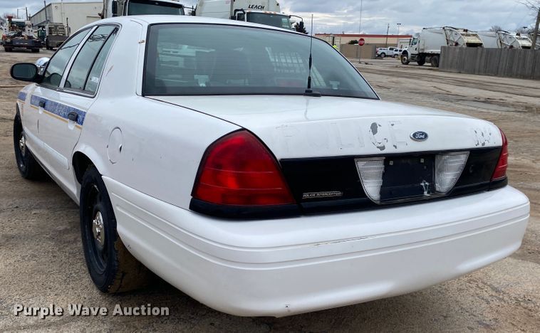 image for item JL9075 2008 Ford Crown Victoria Police Interceptor