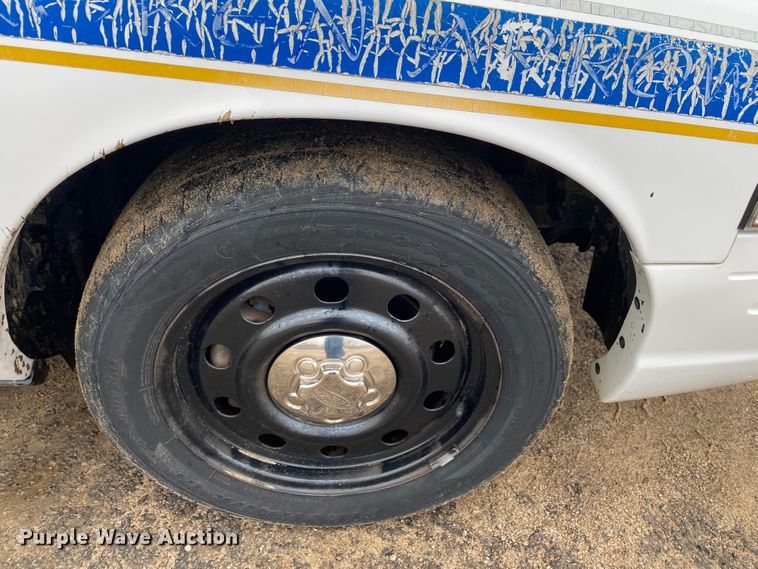 image for item JL9075 2008 Ford Crown Victoria Police Interceptor