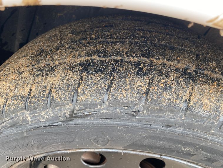 image for item JL9075 2008 Ford Crown Victoria Police Interceptor