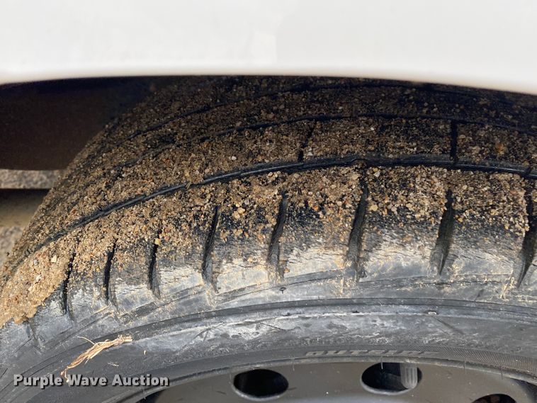 image for item JL9075 2008 Ford Crown Victoria Police Interceptor