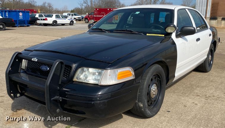 image for item JL9078 2011 Ford Crown Victoria Police Interceptor