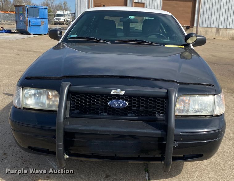 image for item JL9078 2011 Ford Crown Victoria Police Interceptor