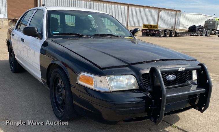 image for item JL9078 2011 Ford Crown Victoria Police Interceptor