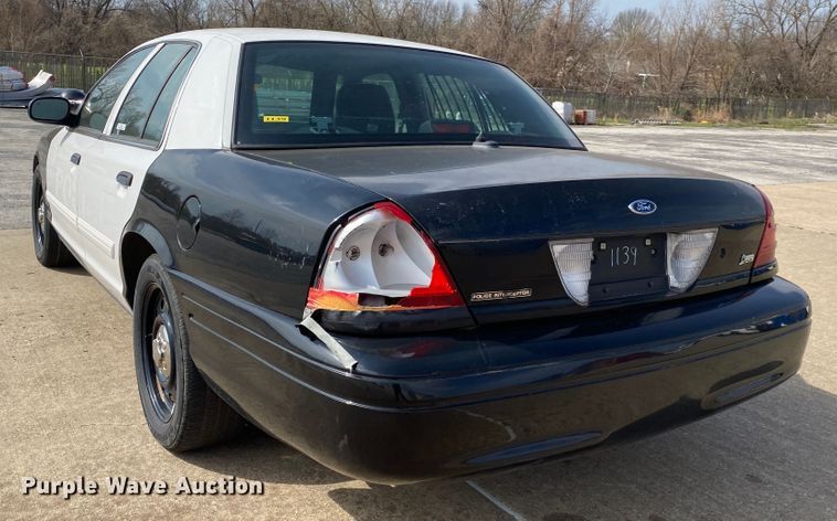 image for item JL9078 2011 Ford Crown Victoria Police Interceptor