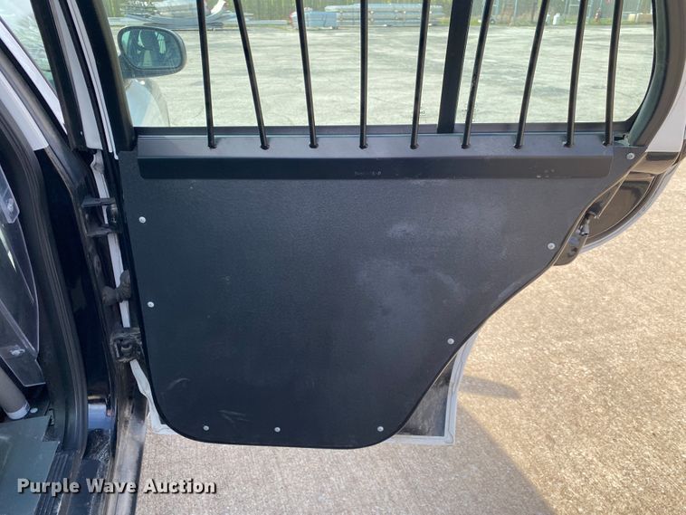 image for item JL9078 2011 Ford Crown Victoria Police Interceptor