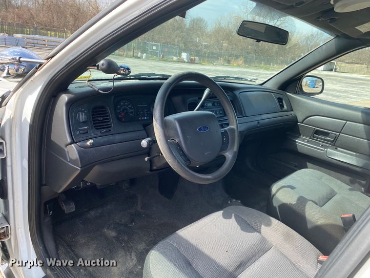 image for item JL9080 2008 Ford Crown Victoria Police Interceptor