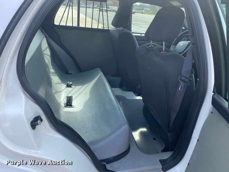 image for item JL9080 2008 Ford Crown Victoria Police Interceptor