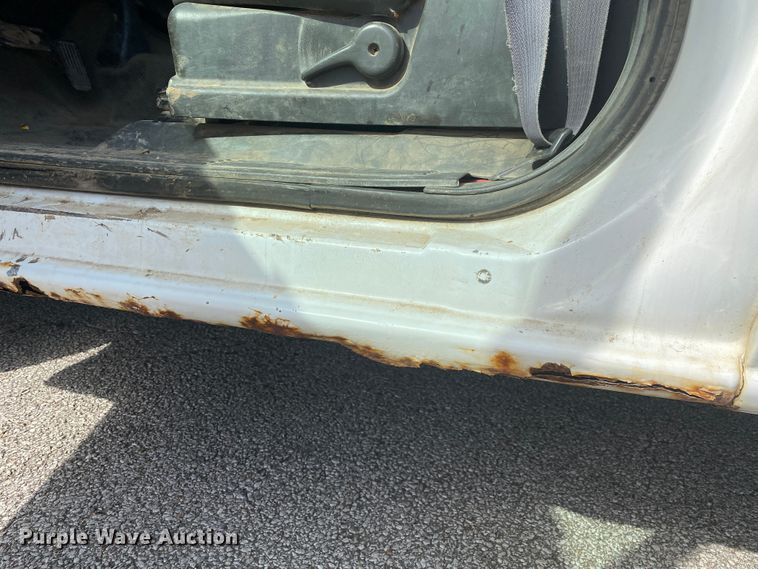 image for item JL9081 2004 GMC Sierra 1500  pickup truck