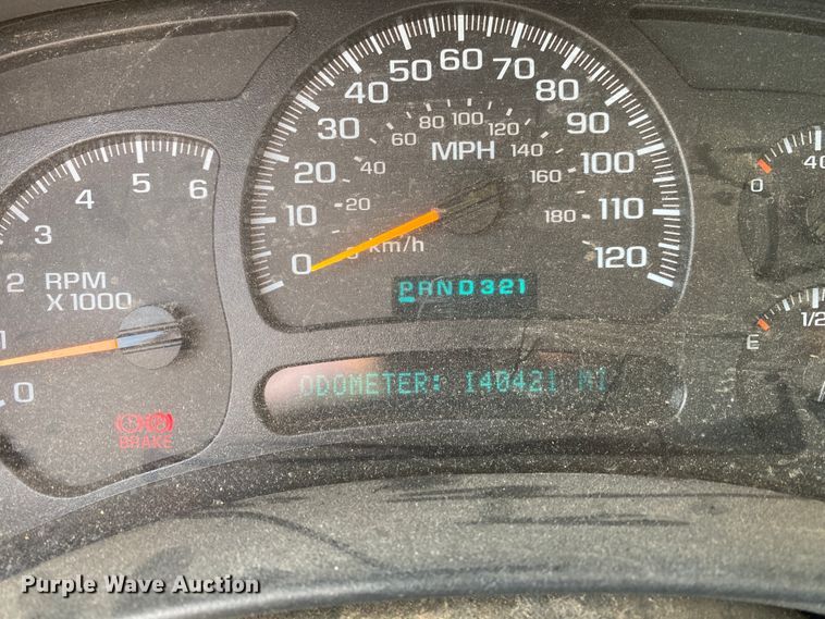 image for item JL9081 2004 GMC Sierra 1500  pickup truck