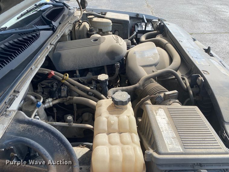 image for item JL9081 2004 GMC Sierra 1500  pickup truck