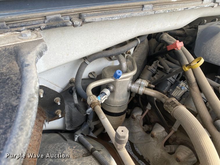 image for item JL9081 2004 GMC Sierra 1500  pickup truck