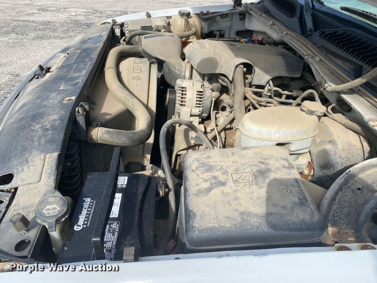 image for item JL9081 2004 GMC Sierra 1500  pickup truck