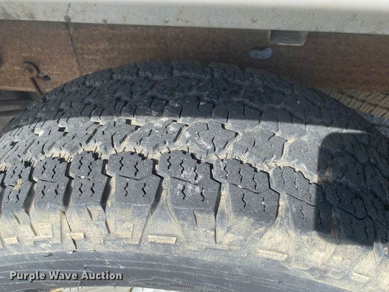 image for item JL9081 2004 GMC Sierra 1500  pickup truck