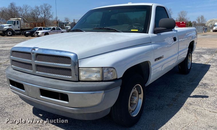image for item JL9082 2001 Dodge Ram 1500  pickup truck