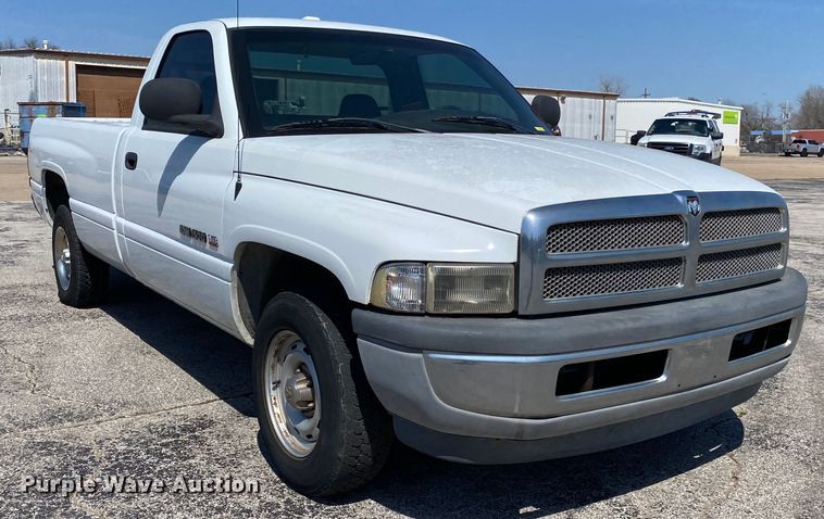 image for item JL9082 2001 Dodge Ram 1500  pickup truck