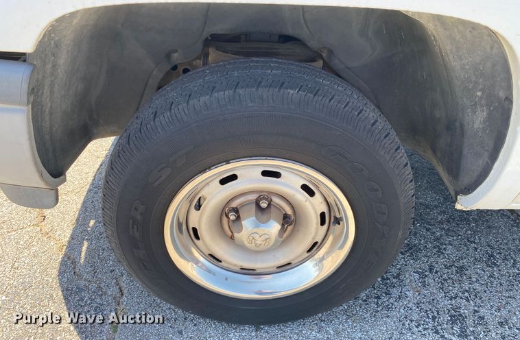 image for item JL9082 2001 Dodge Ram 1500  pickup truck