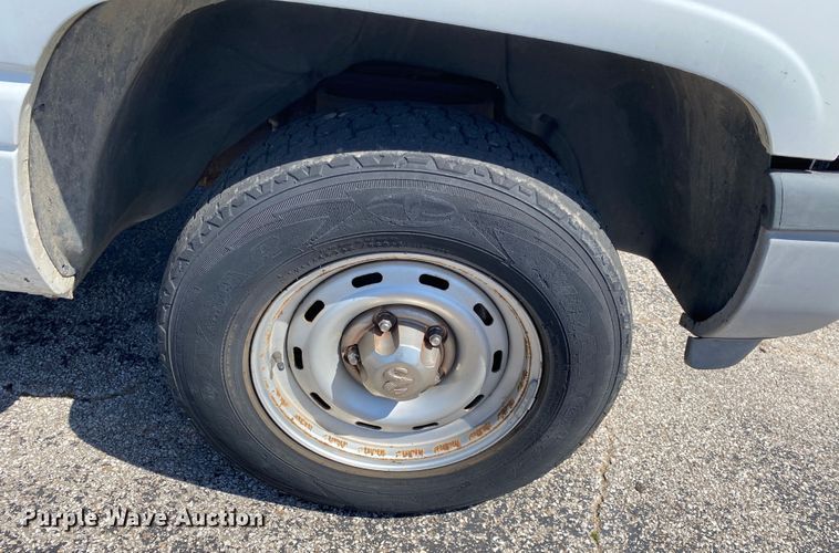 image for item JL9082 2001 Dodge Ram 1500  pickup truck