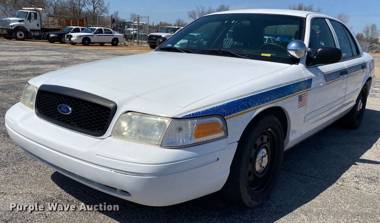 image for item JL9083 2008 Ford Crown Victoria Police Interceptor