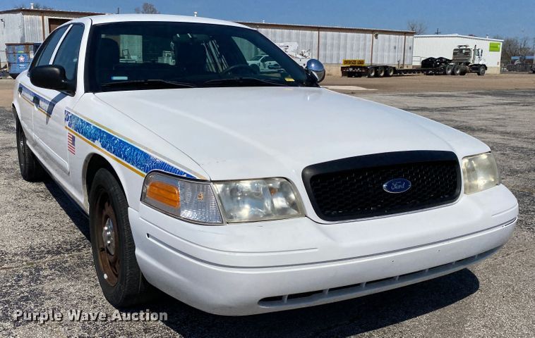 image for item JL9083 2008 Ford Crown Victoria Police Interceptor
