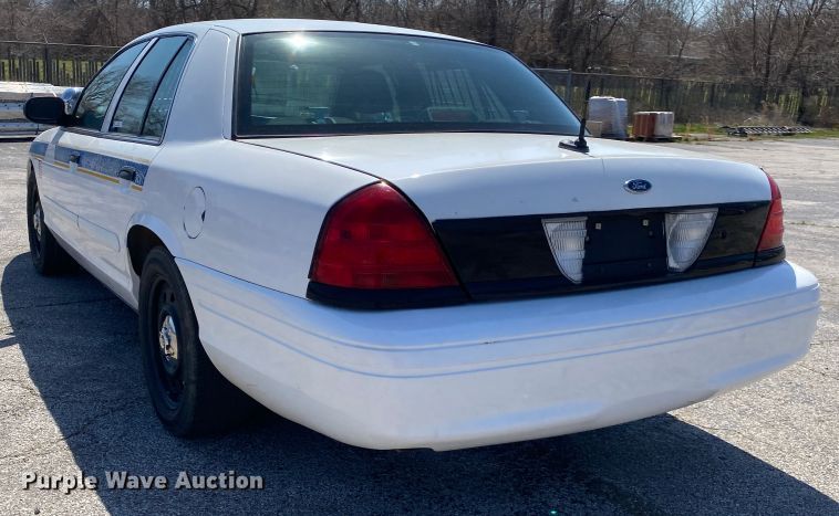 image for item JL9083 2008 Ford Crown Victoria Police Interceptor