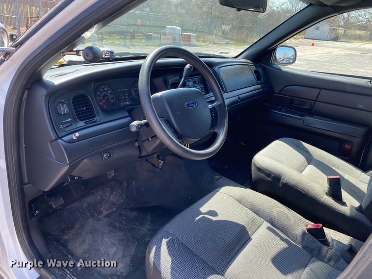 image for item JL9083 2008 Ford Crown Victoria Police Interceptor