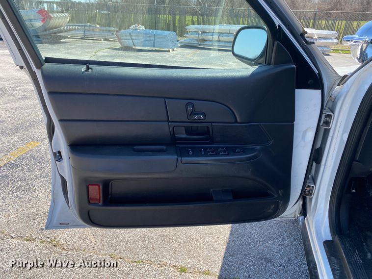 image for item JL9083 2008 Ford Crown Victoria Police Interceptor