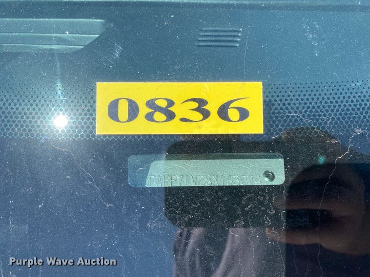 image for item JL9083 2008 Ford Crown Victoria Police Interceptor