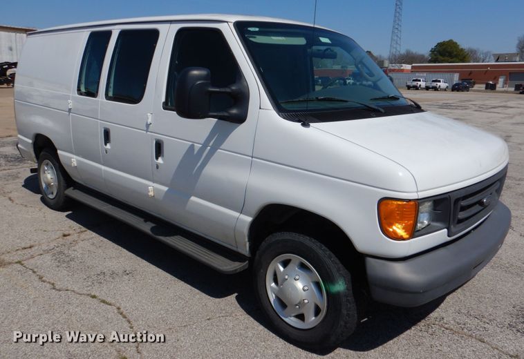 image for item JL9084 2007 Ford E150  van
