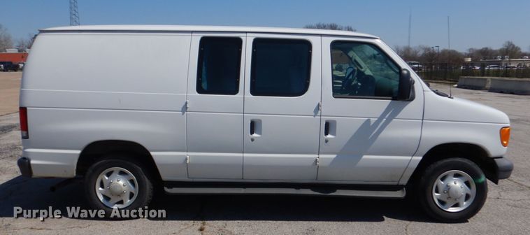 image for item JL9084 2007 Ford E150  van
