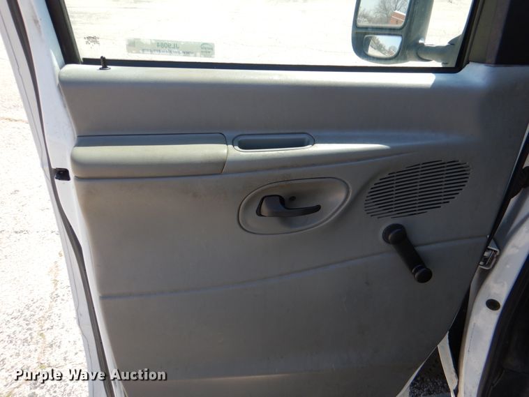 image for item JL9084 2007 Ford E150  van