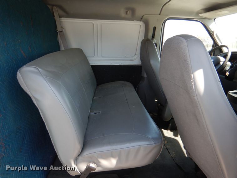 image for item JL9084 2007 Ford E150  van