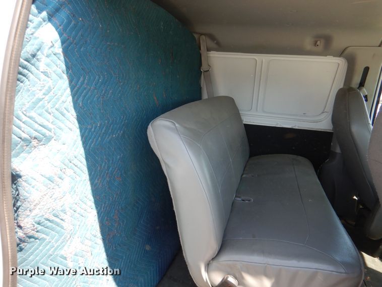 image for item JL9084 2007 Ford E150  van