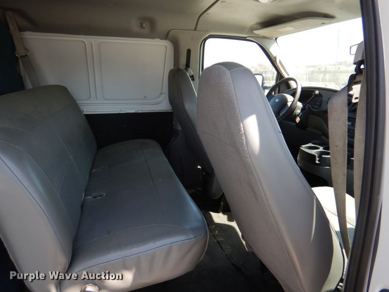 image for item JL9084 2007 Ford E150  van