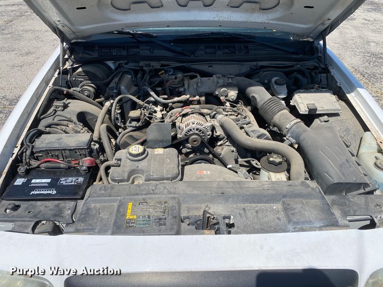 image for item JL9085 2005 Ford Crown Victoria Police Interceptor