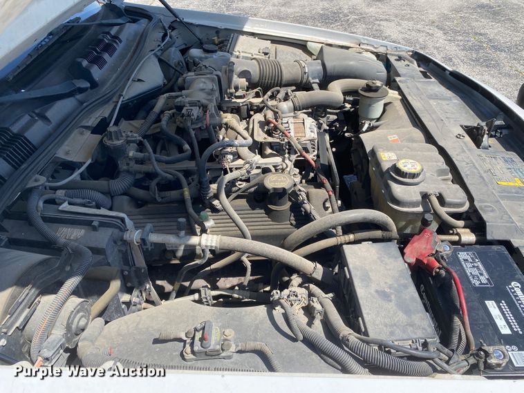 image for item JL9085 2005 Ford Crown Victoria Police Interceptor