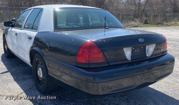 image for item JL9086 2011 Ford Crown Victoria Police Interecptor