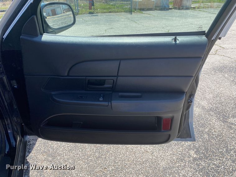 image for item JL9086 2011 Ford Crown Victoria Police Interecptor