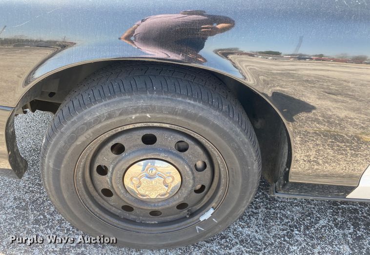 image for item JL9086 2011 Ford Crown Victoria Police Interecptor